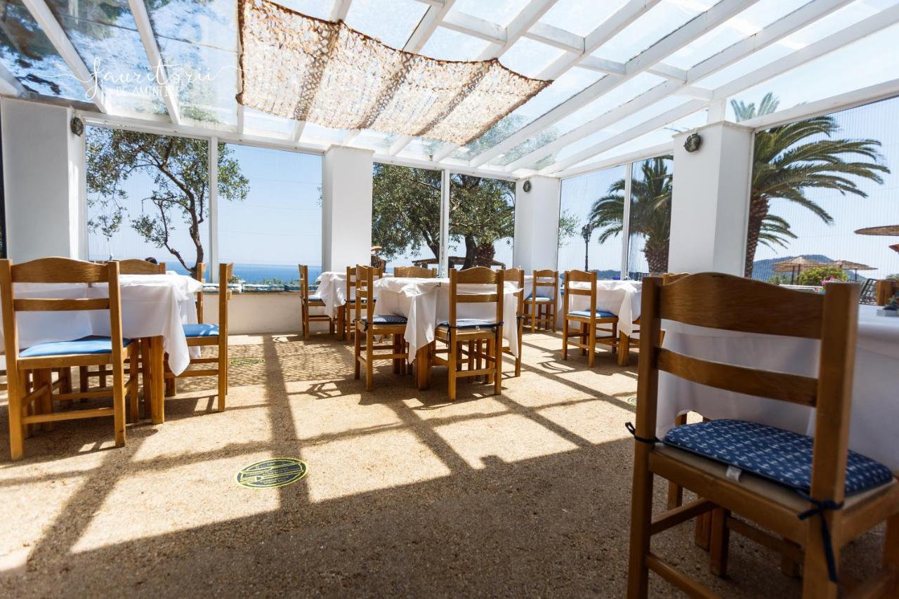 Kinira Beach Hotel Exterior foto