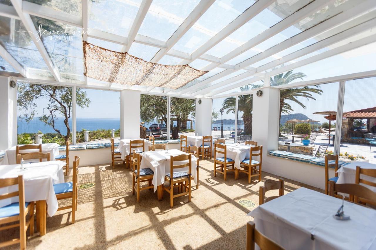 Kinira Beach Hotel Exterior foto