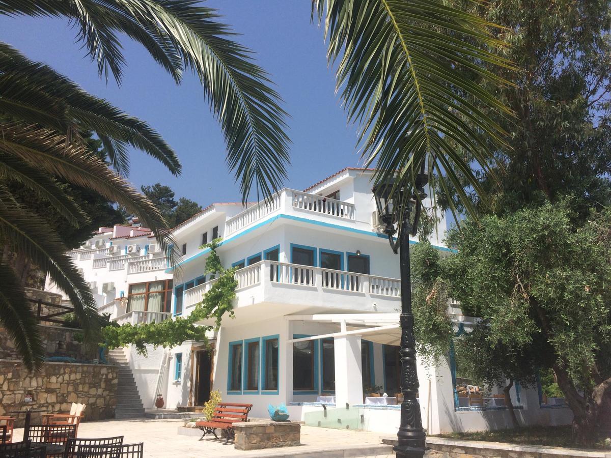 Kinira Beach Hotel Exterior foto